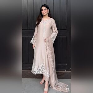 Chic Long Sleeve Taupe Dress with Lace Trim